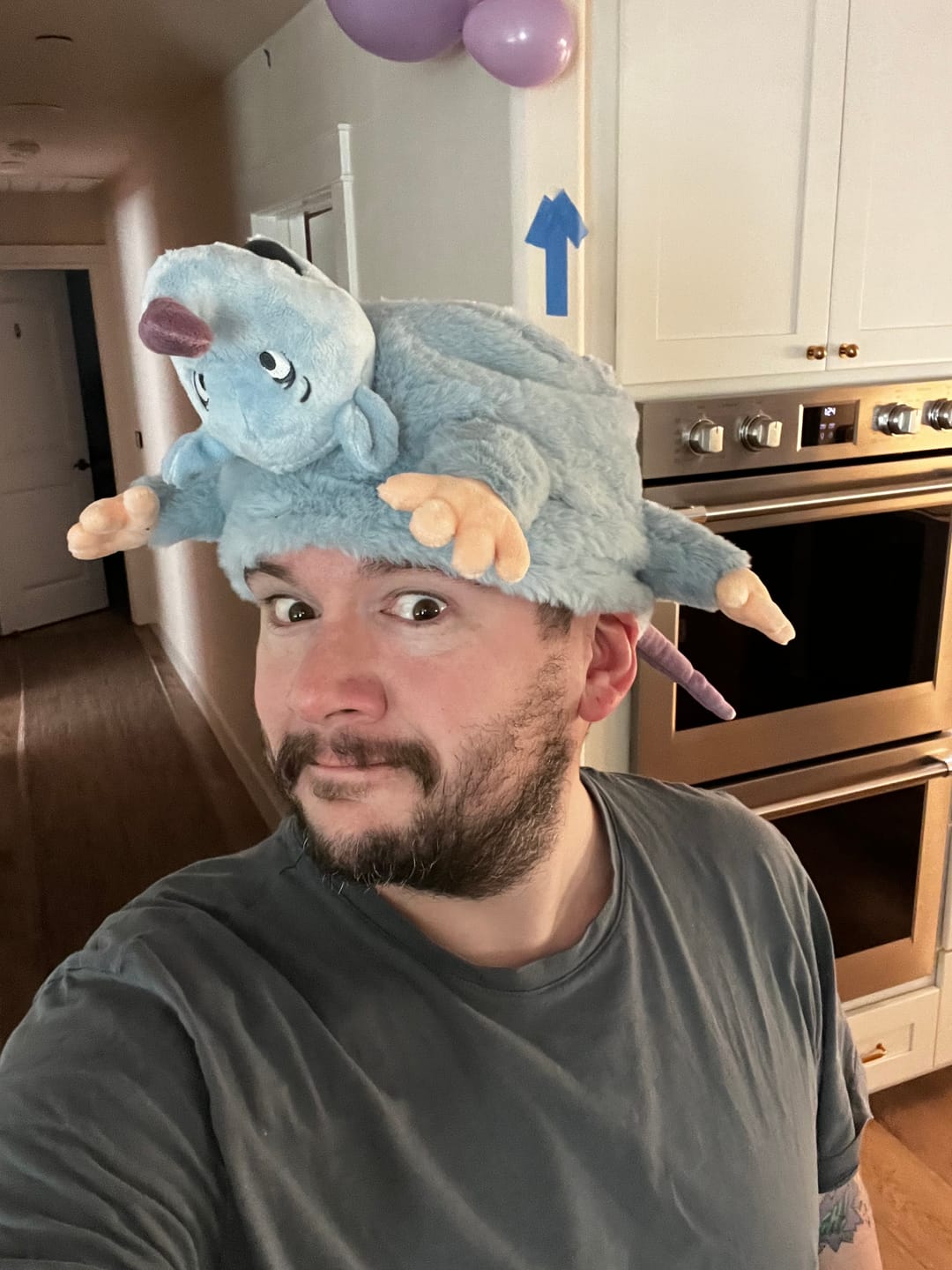Customer photo review of Disney's A Goofy Movie "Lester's Possum Pal" – Plush Hat