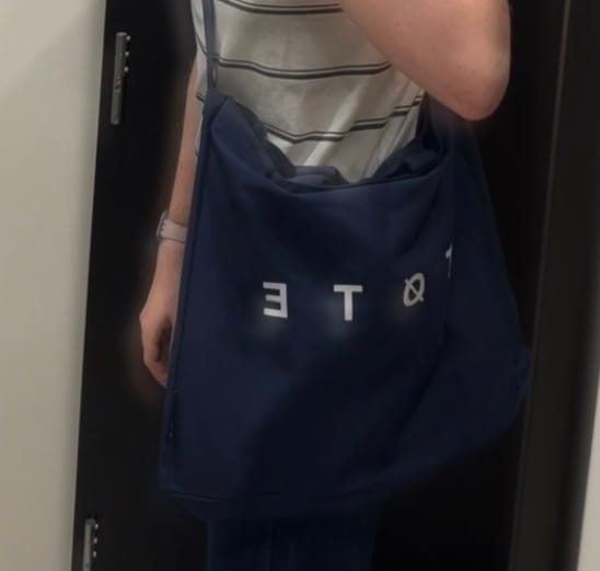 Customer photo review of Navy Blue TØTE Bag