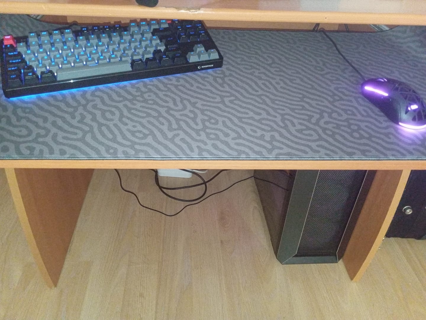 Customer photo review of Wraith Studio Jungle Maze Deskmat