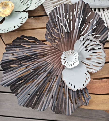 Customer photo review of Flower Metal Wall Art - Dark Brown