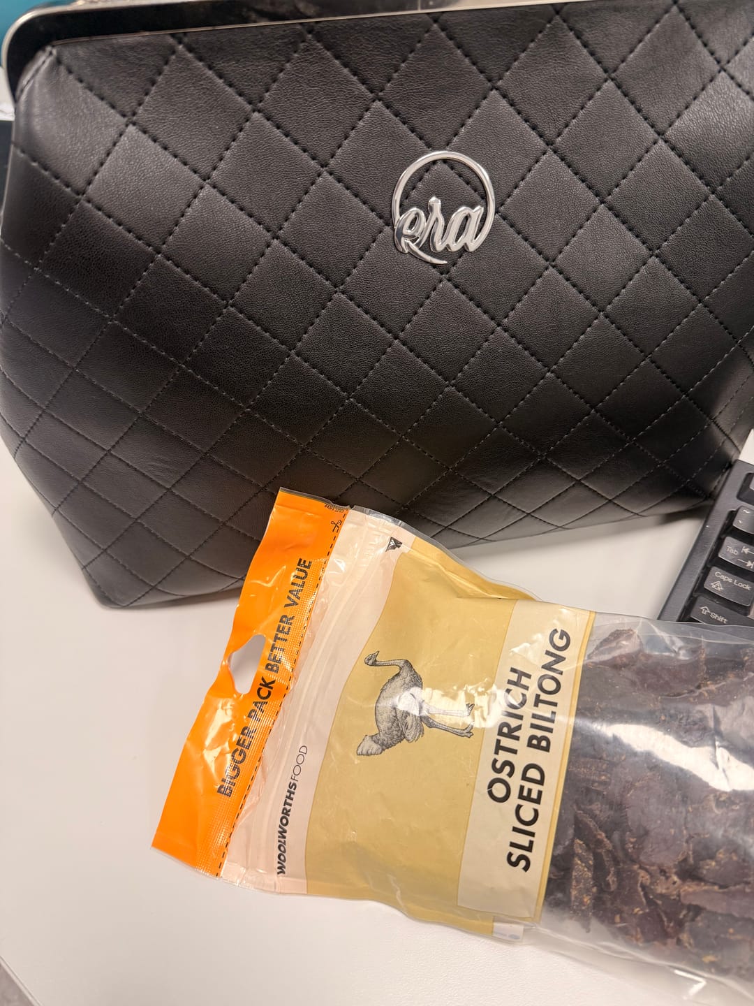 Customer photo review of ERA Oversized Kisslock Chain Bag – Black