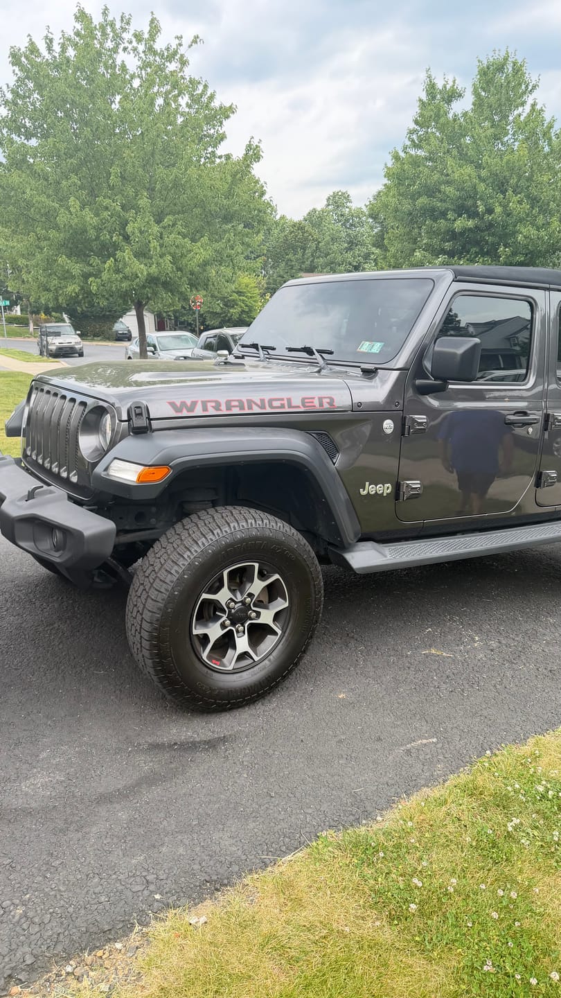 Customer photo review of WRANGLER Hood Lettering | Set of 2
