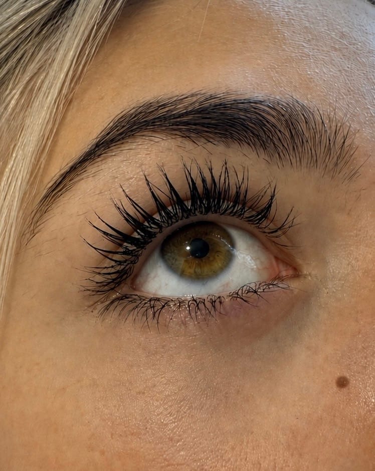 Customer photo review of Lash Growth Serum Infused Tubing Mascara – Giali Beauty