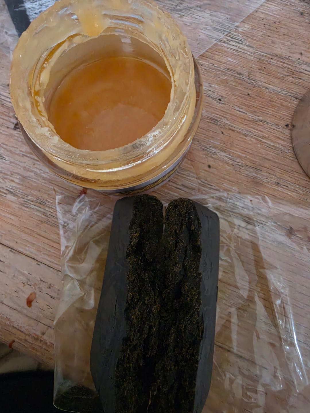 Customer photo review of Goldiez Badder Live Resin - 28 Grams