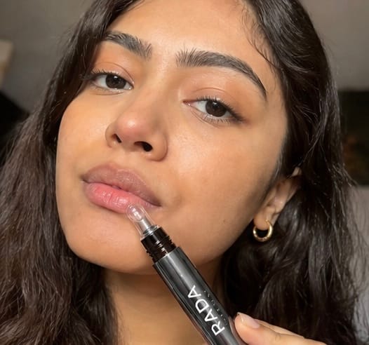 Customer photo review of Kiss Me More Lip Plumper