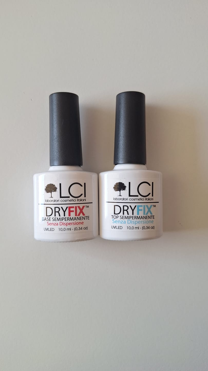 Customer photo review of LCI Combo Pack: Base Coat DryFix 10 ml + Top Coat DryFix 10 ml
