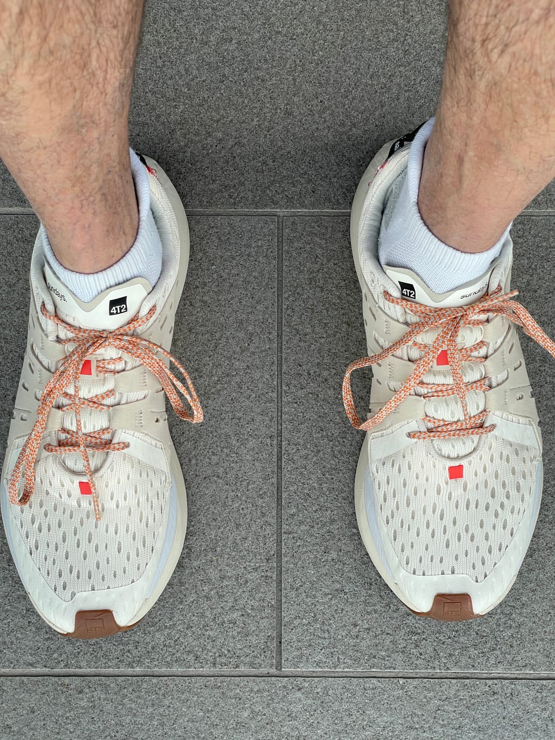 Customer photo review of sundays, vintage white.