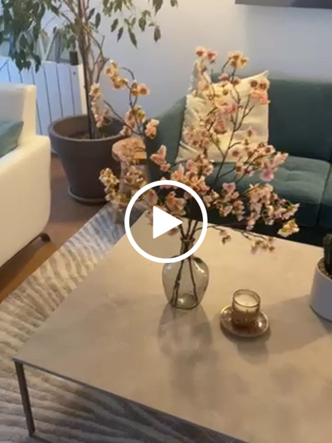 Customer video review of Ballon Vase - Gris
