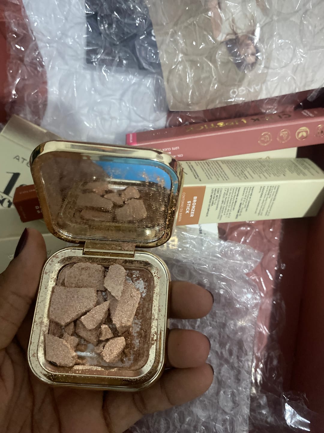 Customer photo review of ILUMINADOR COMPACTO 1ST SCENE