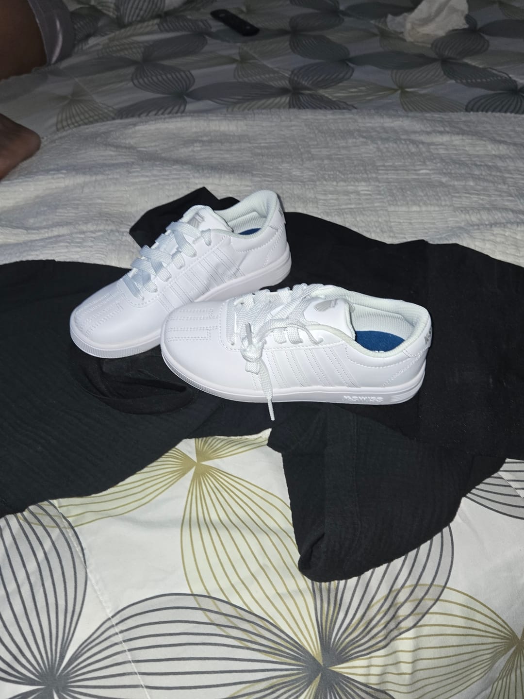 Customer photo review of 53343-101-M | CLASSIC VN | WHITE/WHITE
