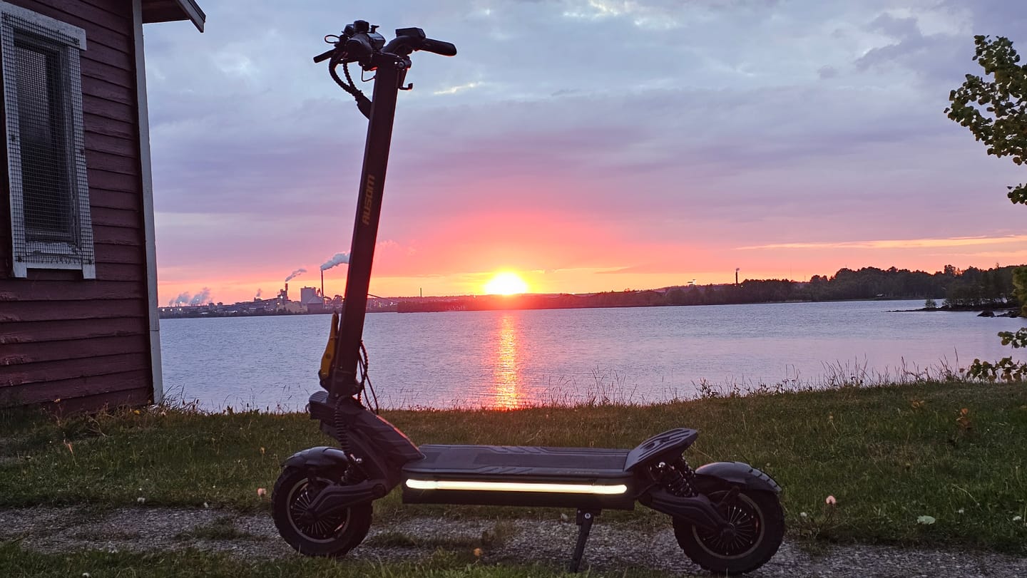 Customer photo review of Ausom F1 Max Electric Scooter