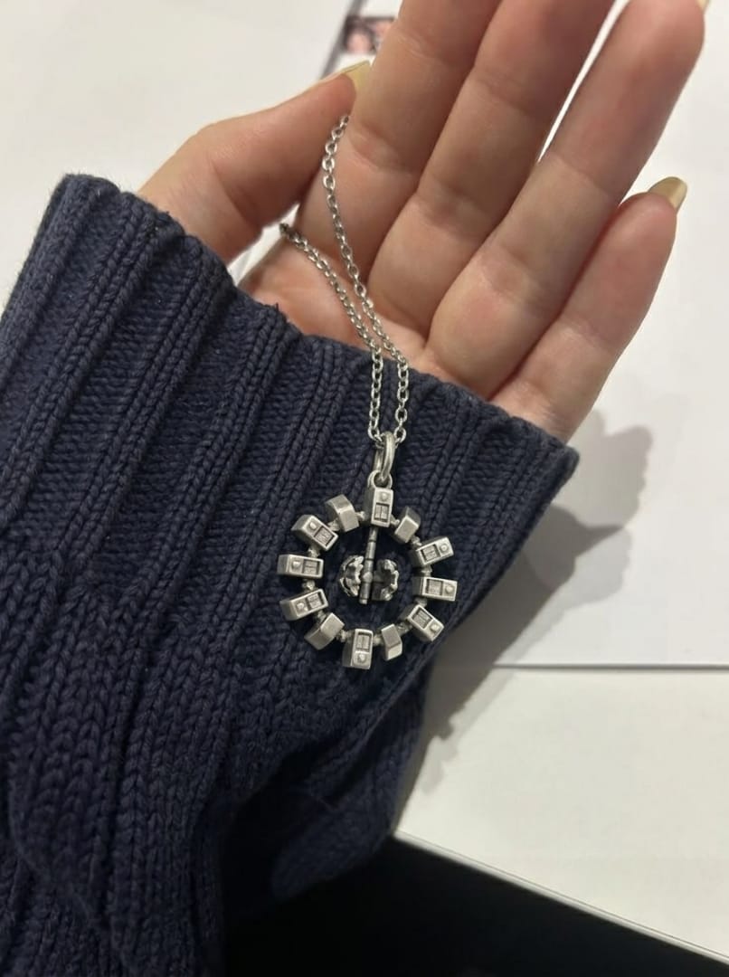 Customer photo review of Collar Órbita™