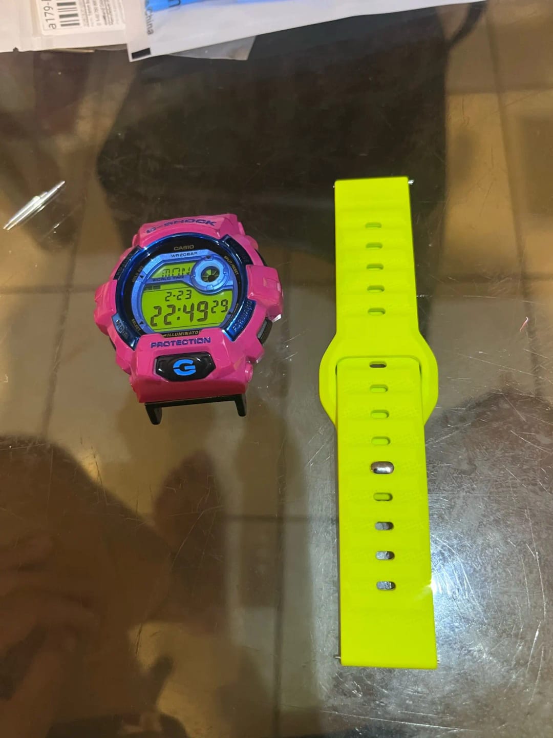 Customer photo review of Motorola Moto Sport Magnetic Silicone Watch Band - Flexible Smartwatch Strap