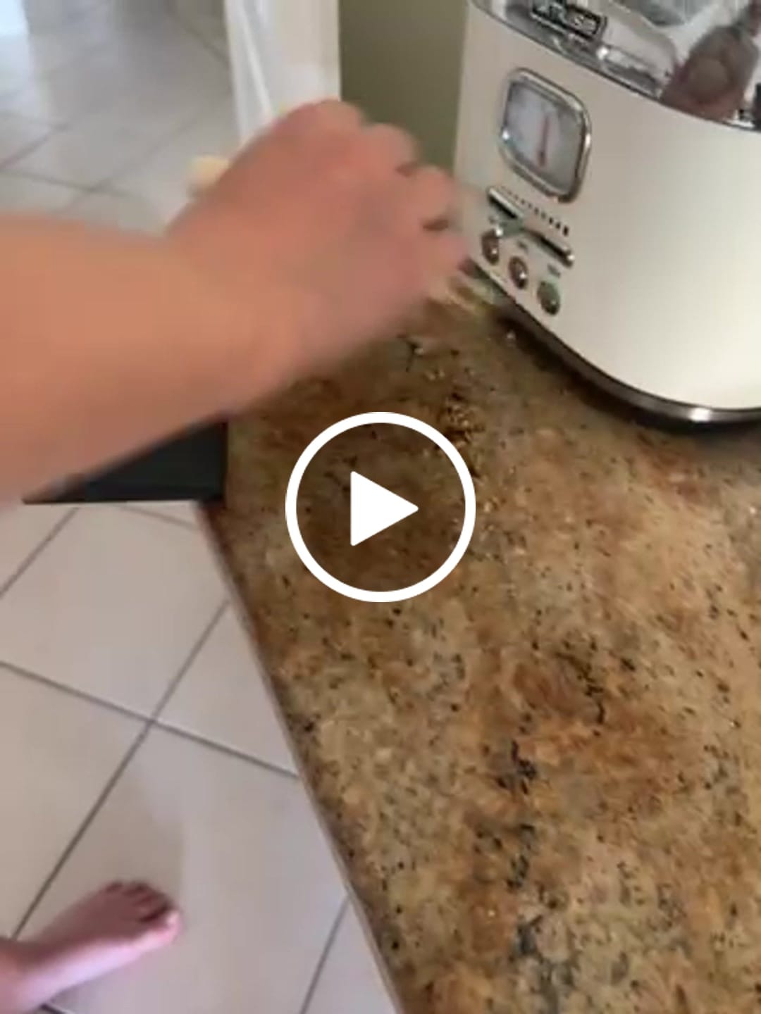 Customer video review of Ramasse-miettes Craft