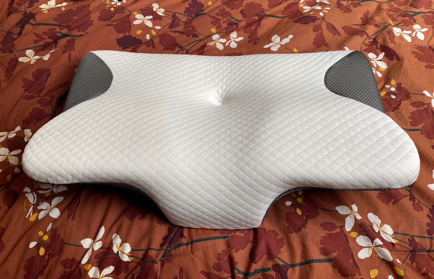 Customer photo review of Callixe Contour Pillow