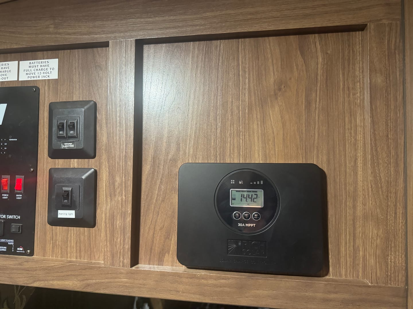 Customer photo review of BRAVO PRO 30 | Premium 30A 12V/24V MPPT Flush Mount Solar Controller for RVs, Trailers, Campers, Vans, Boats, Off-Grid | With Bluetooth