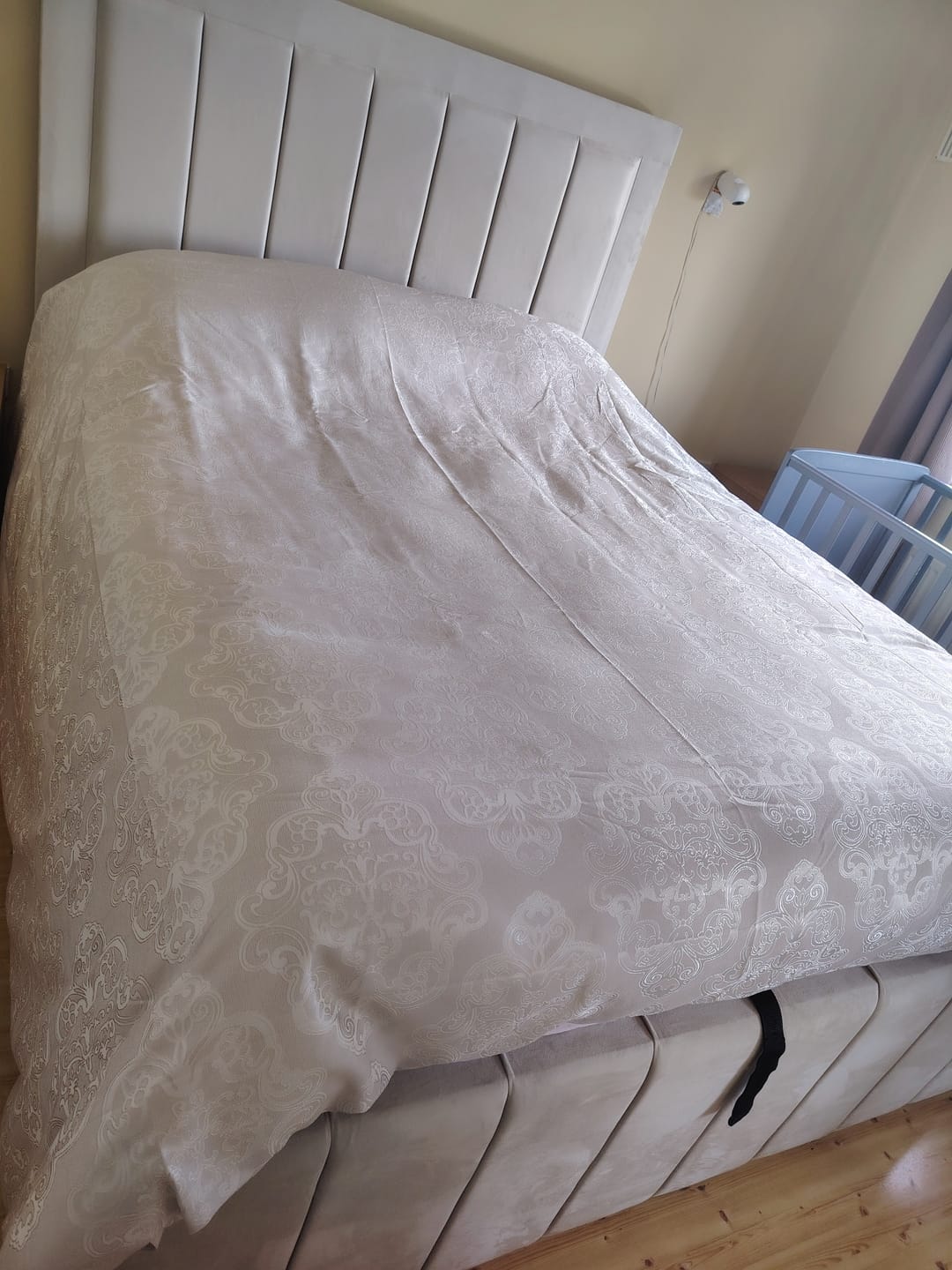 Customer photo review of The Luxury Panel, Cream
