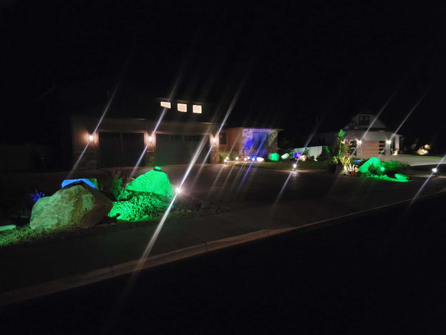 Customer photo review of TSUN RGB Solar Spotlights Landscape Lights