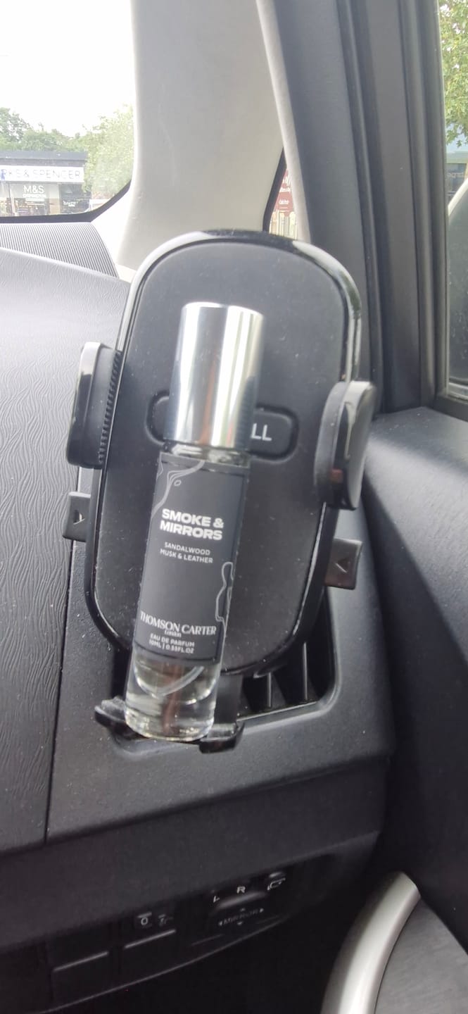 Customer photo review of Smoke & Mirrors | Eau de Parfum