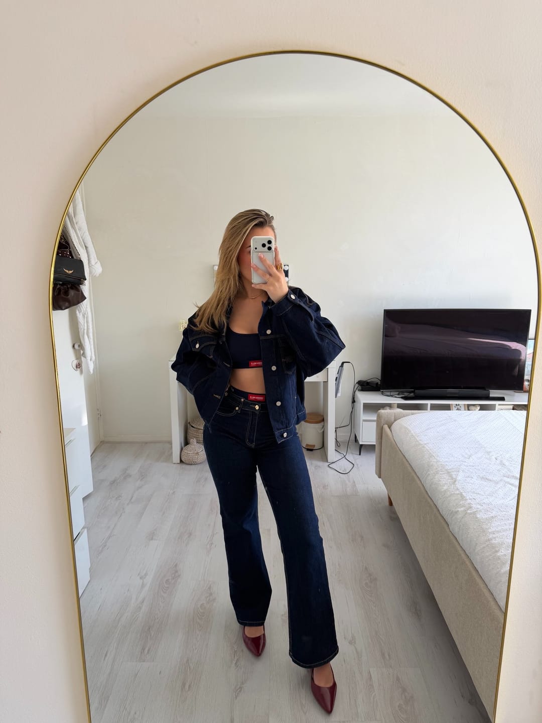 Customer photo review of LABEL BRA TOP RASPBERRY RED/NAVY