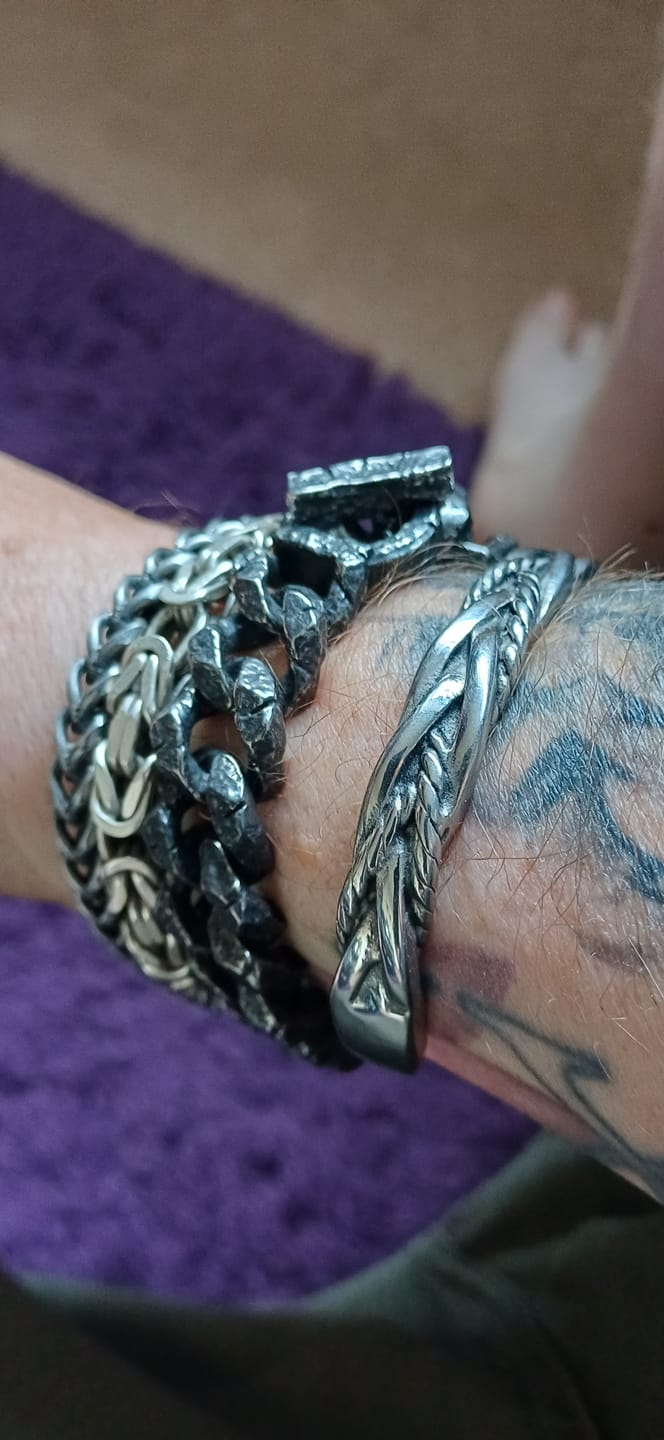 Customer photo review of FORGED BIND.