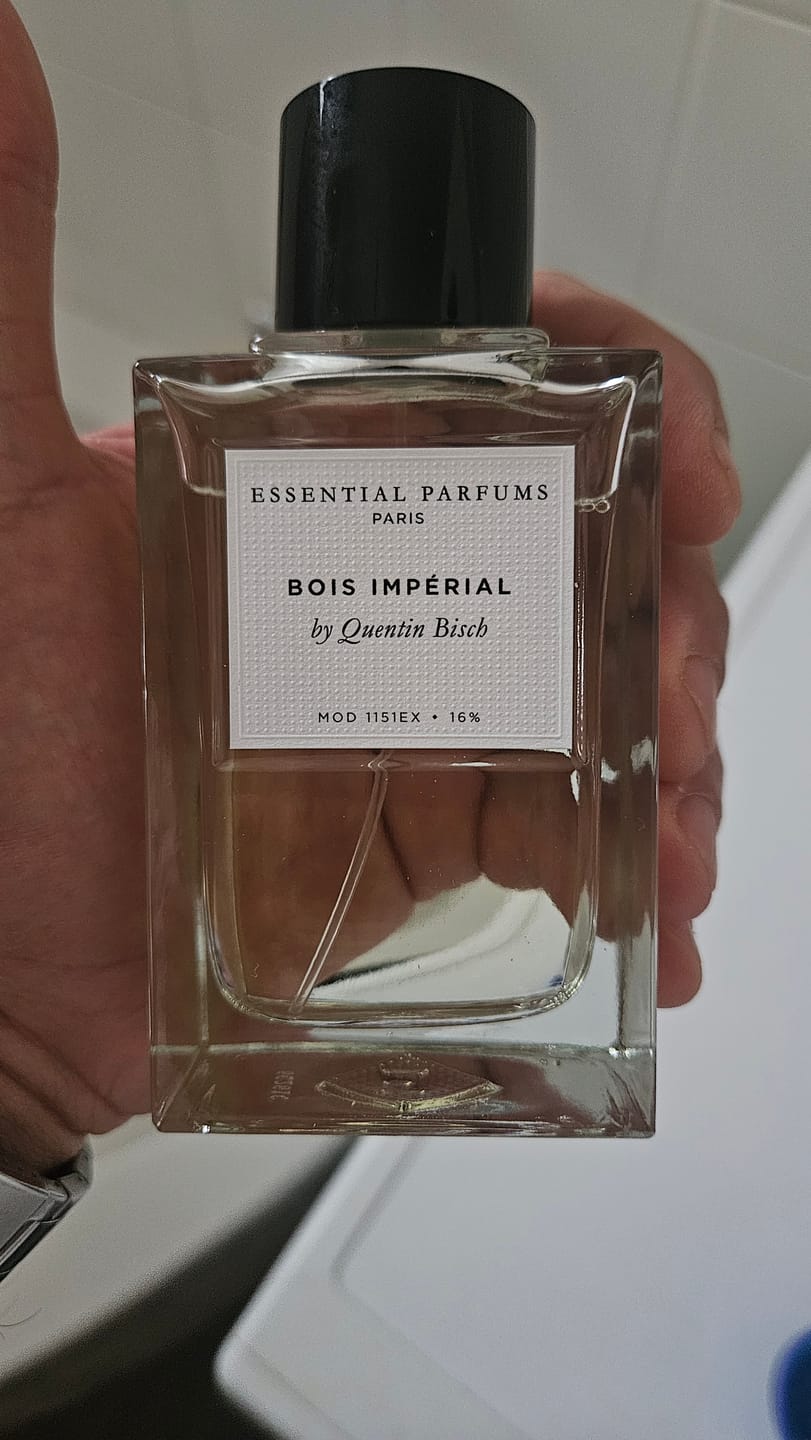 Customer photo review of ESSENTIAL PARFUMS - BOIS IMPERIAL