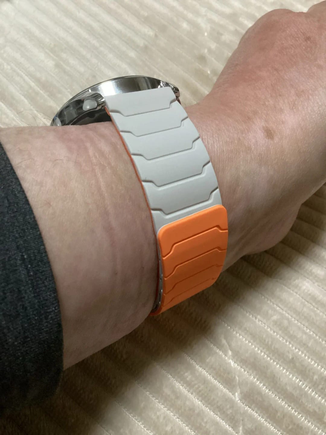 Customer photo review of Motorola Moto Smartwatch Nylon Loop Band Replacement Strap Sport Adjustable