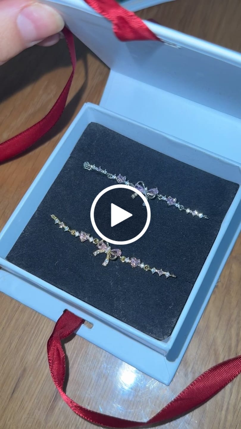 Customer video review of Bow Bracelet