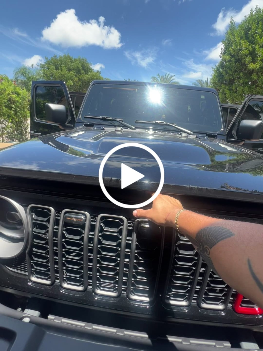 Customer video review of Beefy Hydraulic Hood QuickLift for JL & JT