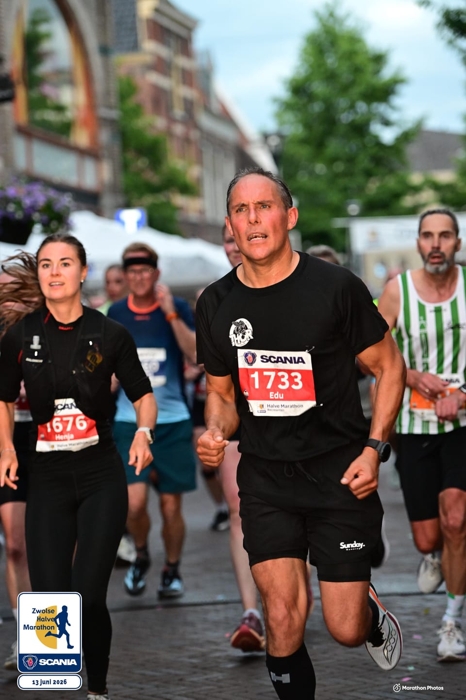 Customer photo review of The Ultimate 2-1 Running Short (2026)