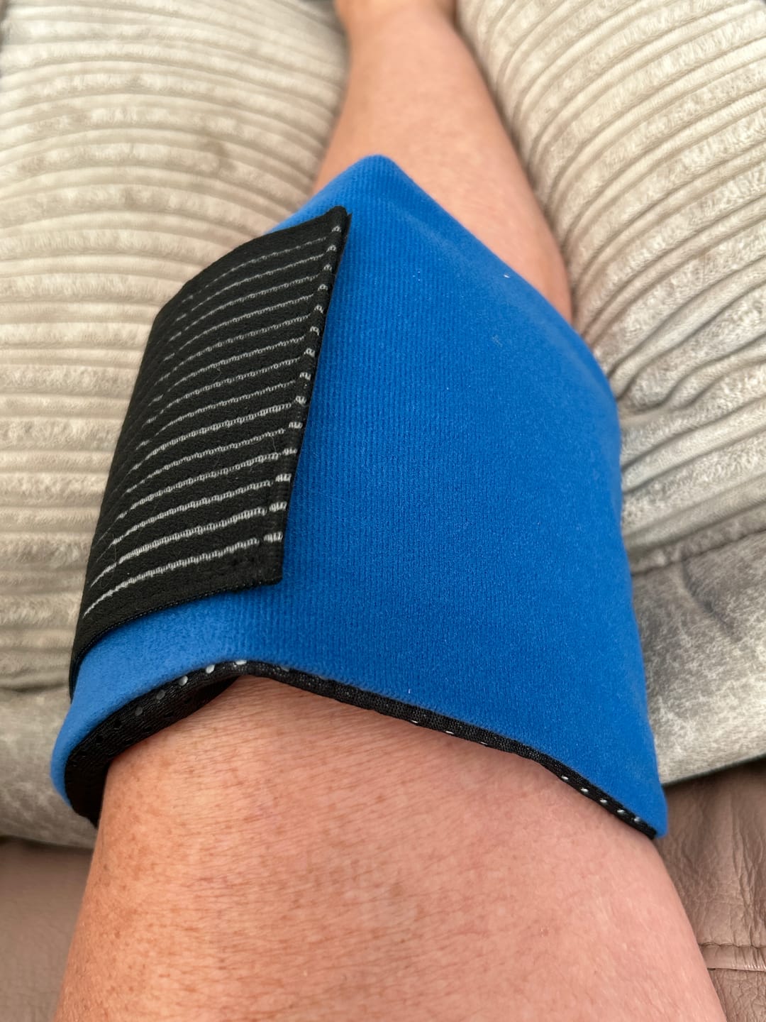 Customer photo review of GPD 3in1 - Knee Ice Pack Wrap for Injuries (Hot/Cold) Reusable