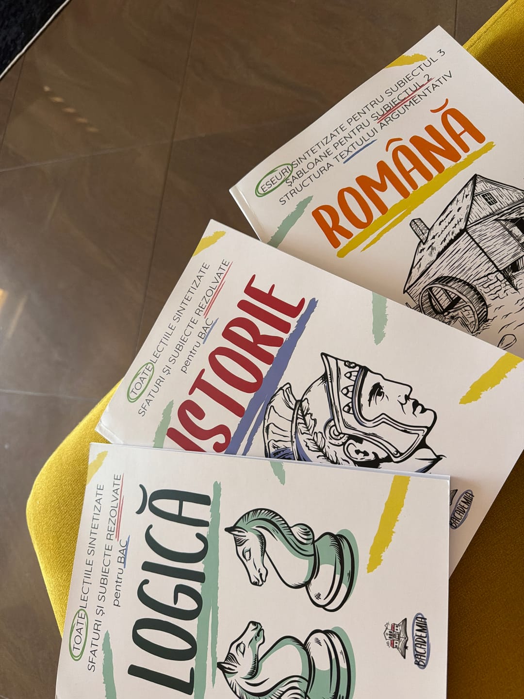 Customer photo review of Pachet Bacalaureat (Română + Istorie + Logică) Bacademia