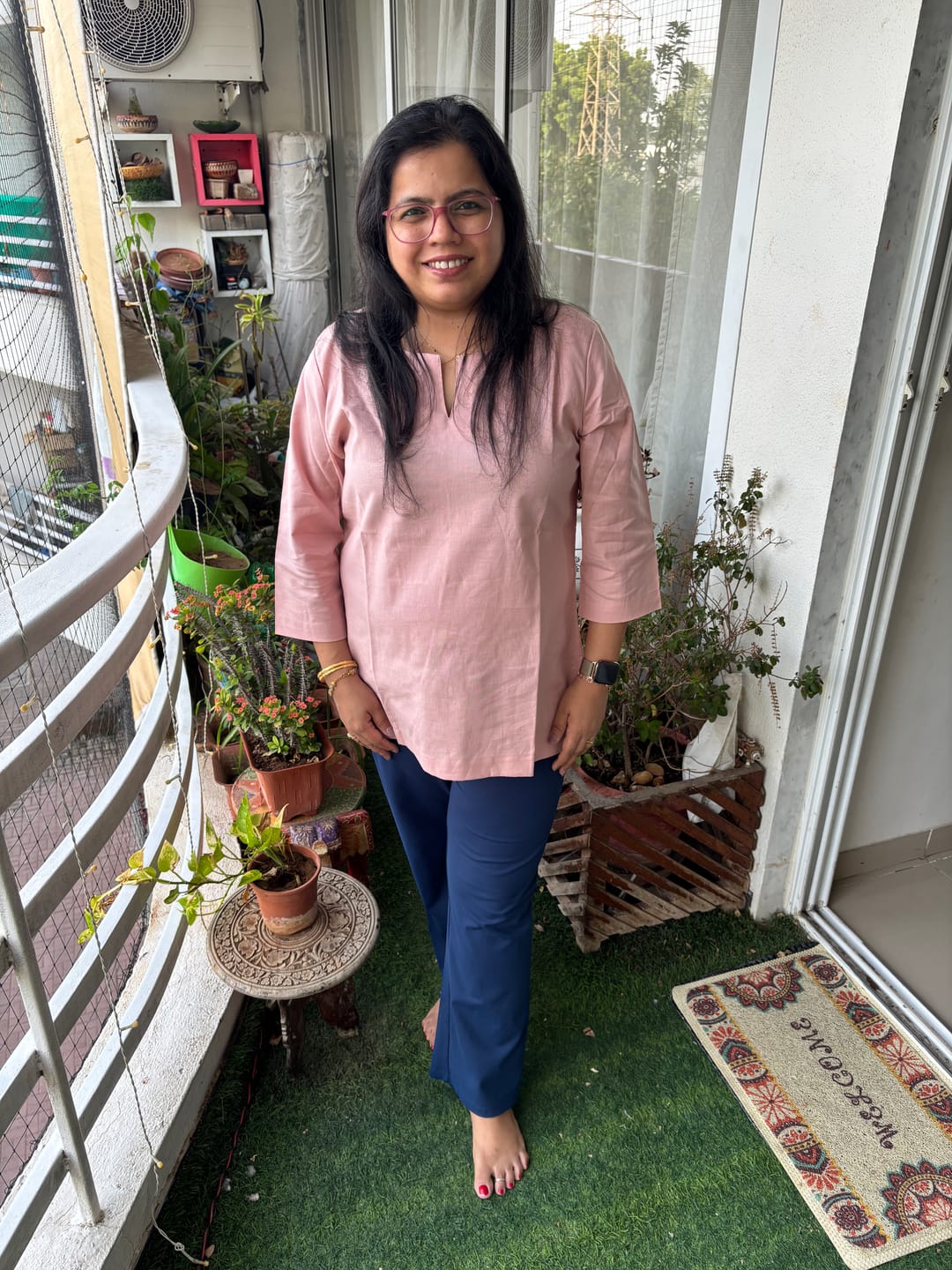 Customer photo review of Women Salmon Pink Airy Linen Split Neck Short Kurta
