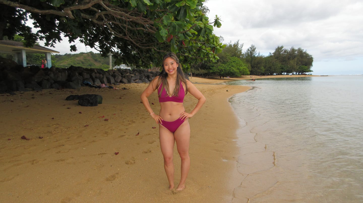 Customer photo review of 'Uplift' Plunging Bikini Top