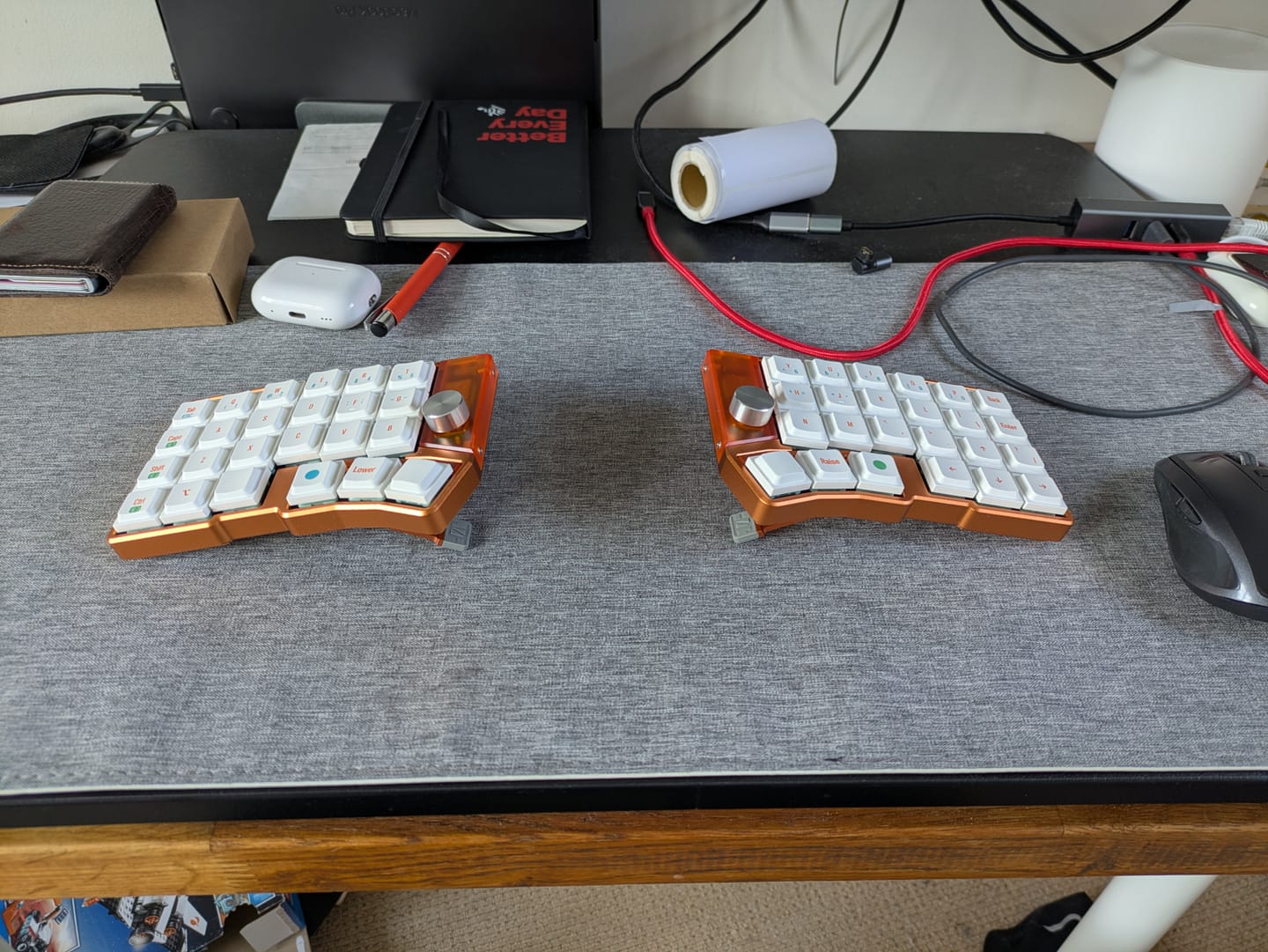 Customer photo review of Cornix 2.0 - Split Low-Profile Split Ergonomic Keyboard (4th Batch - April)