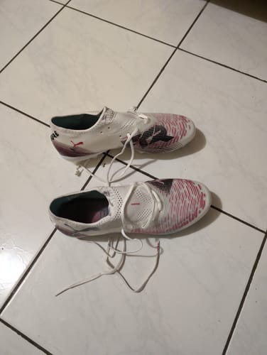 Avis photo d'un client sur FUTURE 8 LOW FG - Blanc/Bordeaux/Gris/Jaune
