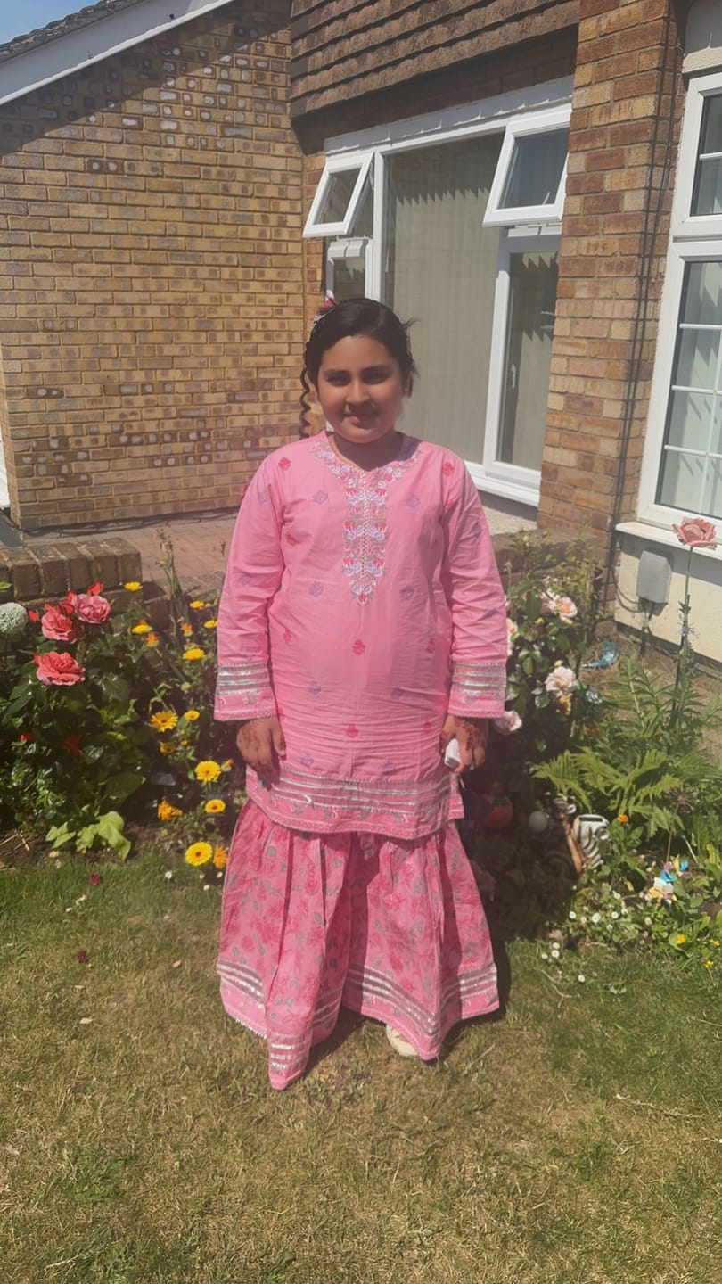 Customer photo review of Flamingo - Readymade Kids Suit by Garnet 2024