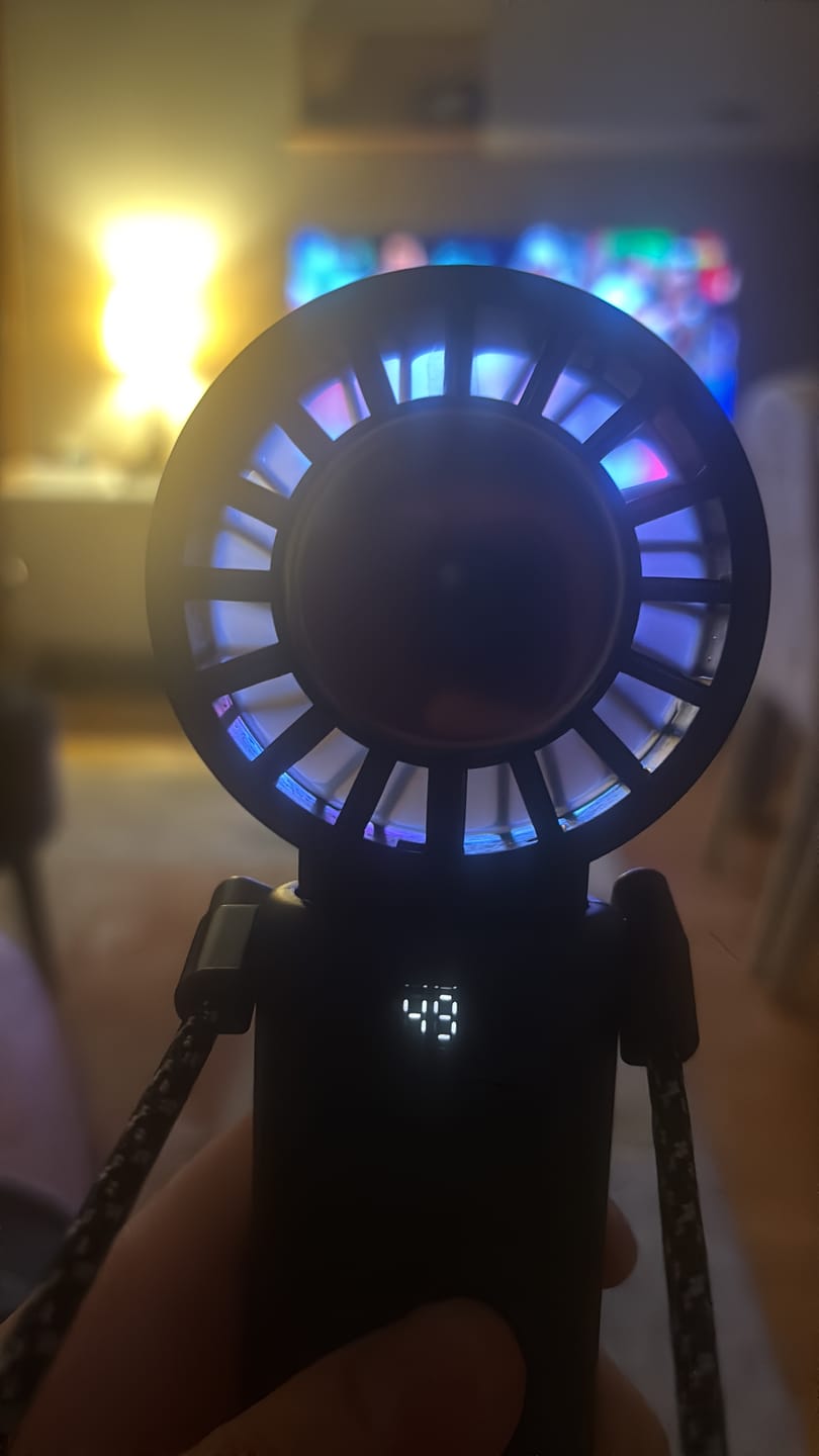 Customer photo review of El Vantilatörü | Peltier Soğutma, 100 Kademe, 3600mAh, 8300 RPM, USB-C, Askılı, Gri (X6111)