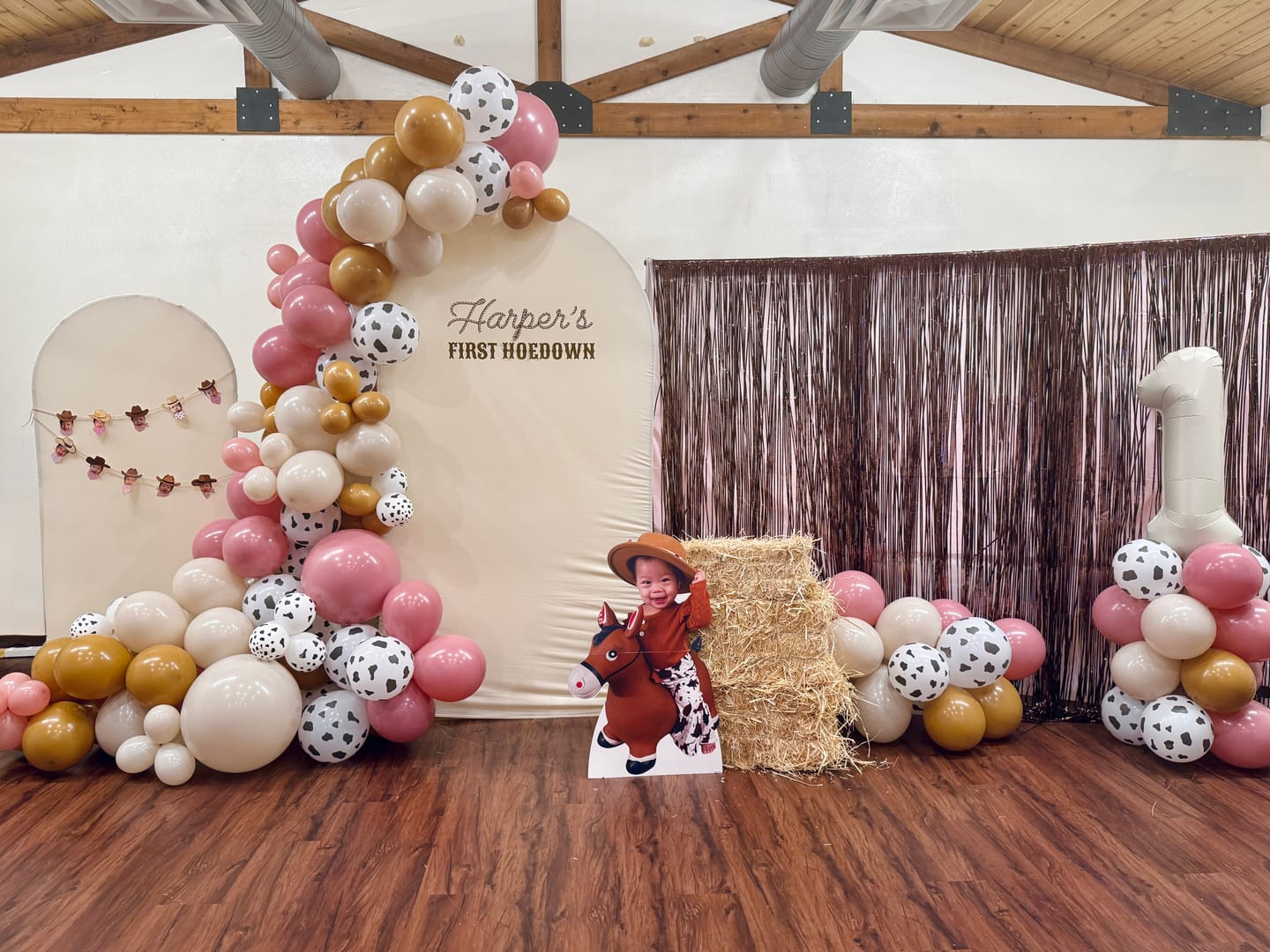 Customer photo review of Create Your Own Balloon Garland Kit