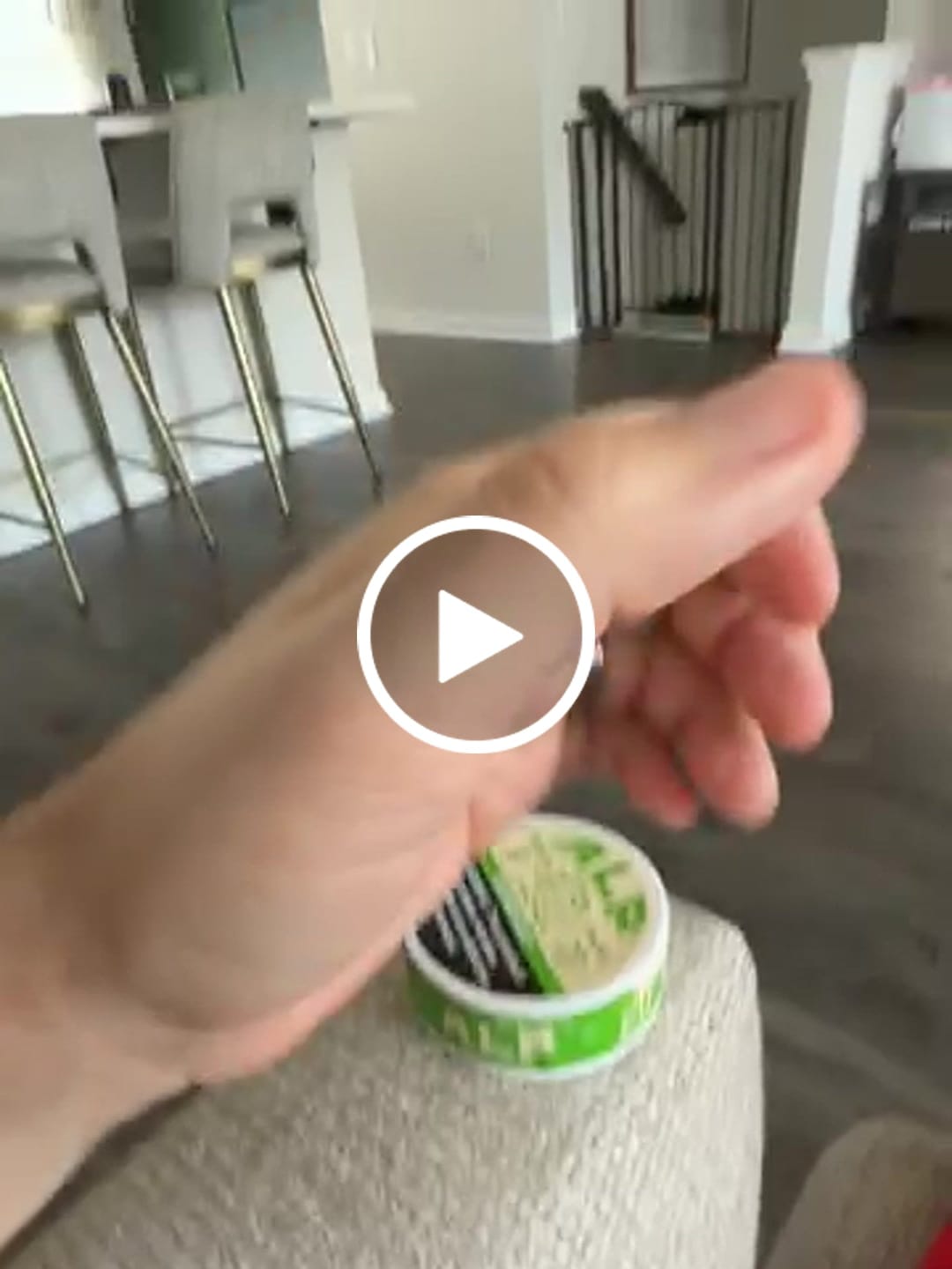 Customer video review of Spearmint Nicotine Pouches