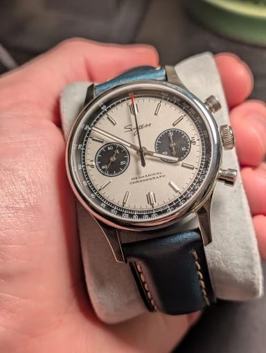 Customer photo review of Motorola Moto Oil Wax Leather Watch Band - Cowhide Quick Release Straps