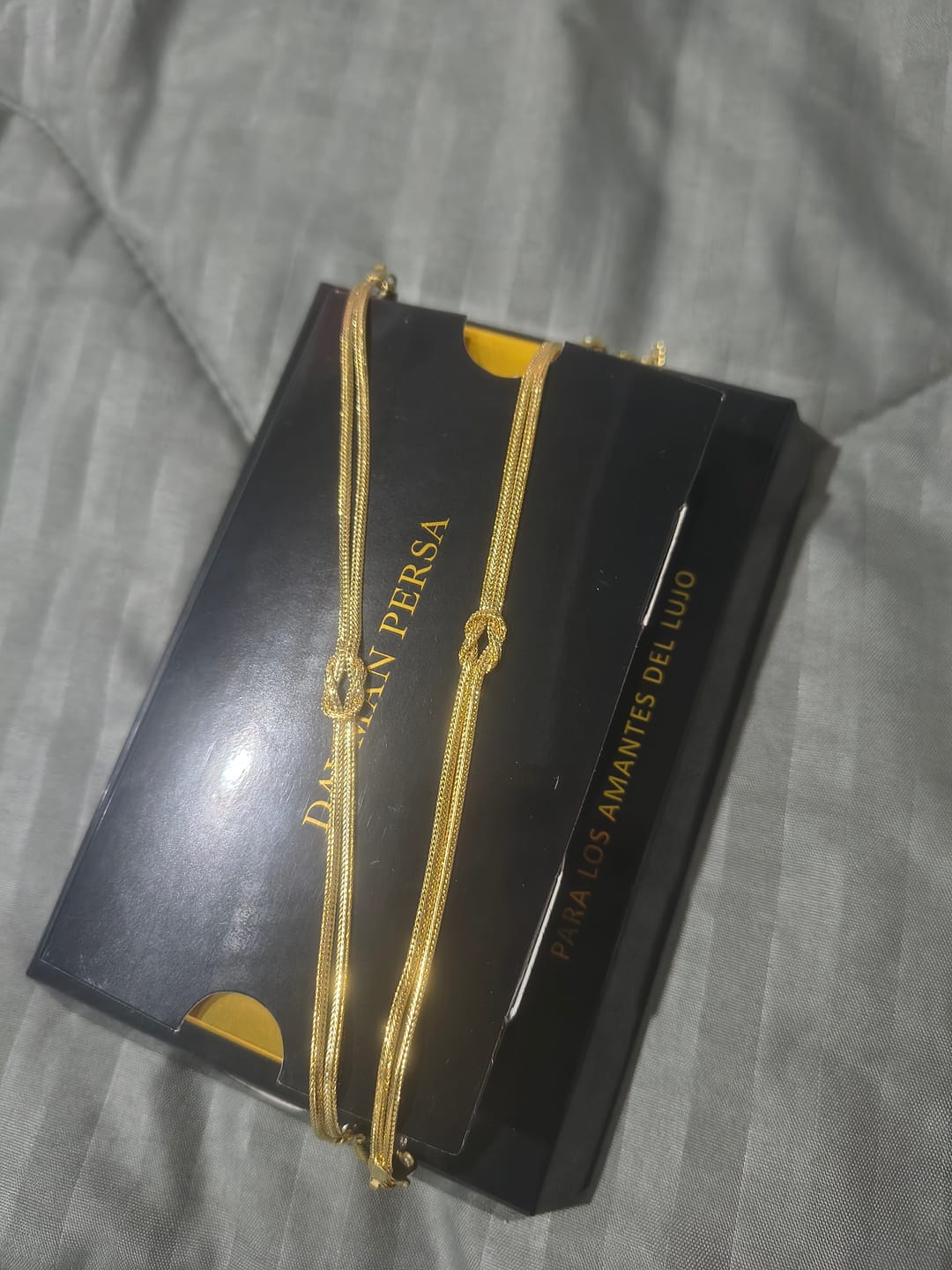 Customer photo review of Pulseras Unity en Oro laminado 18k Para Pareja