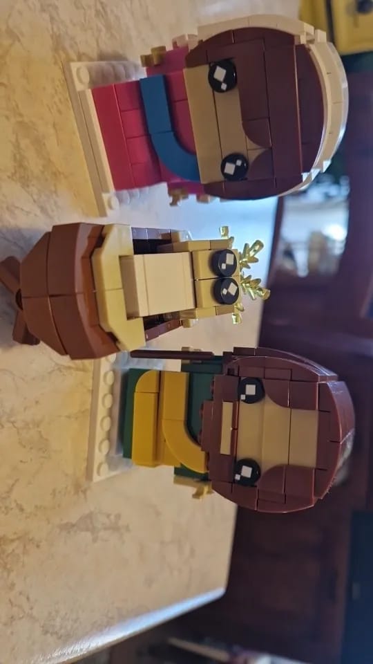 Customer photo review of MOC Building Block Christianity God Shepherd Jesus Brick Crucifixion of Jesus Rode the Donkey into Jerusalem Brickheadz Toy Gift