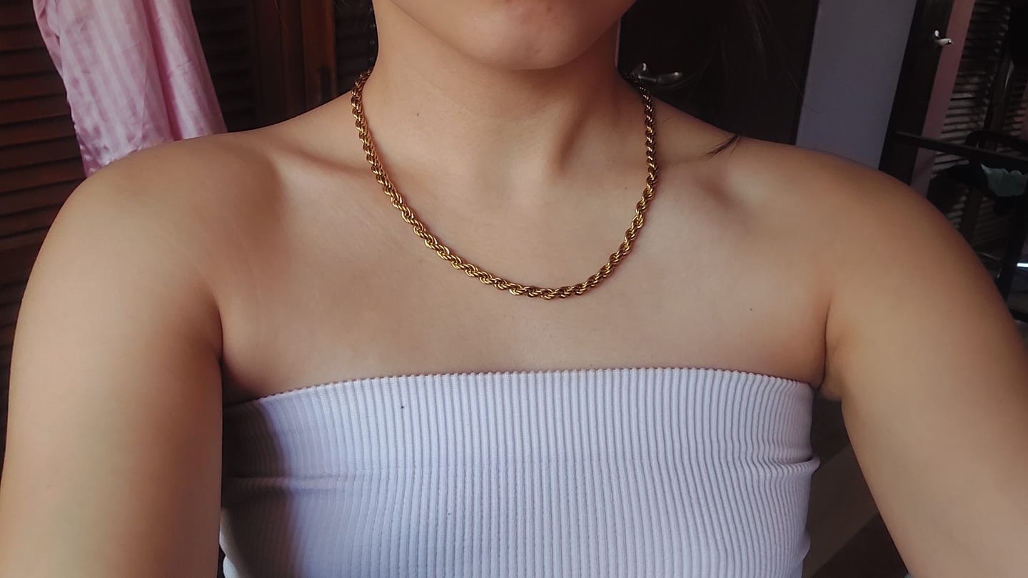 Customer photo review of Collar Elara