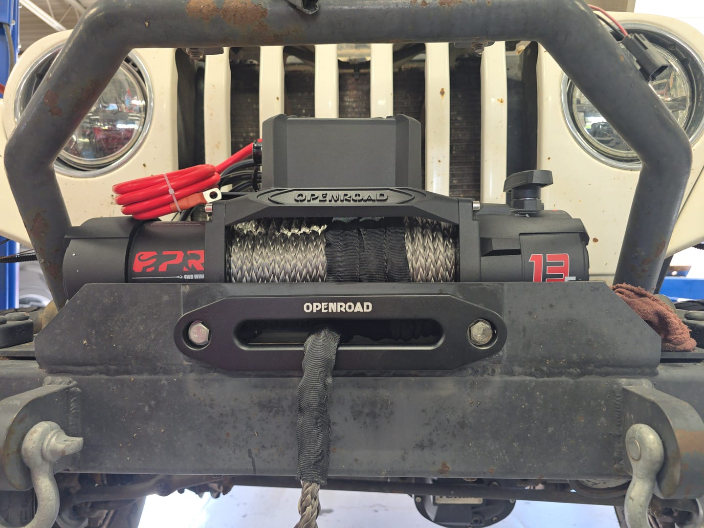 Customer photo review of OPENROAD 13,500lbs electric winch with Synthetic Rope - Panther Series 3S