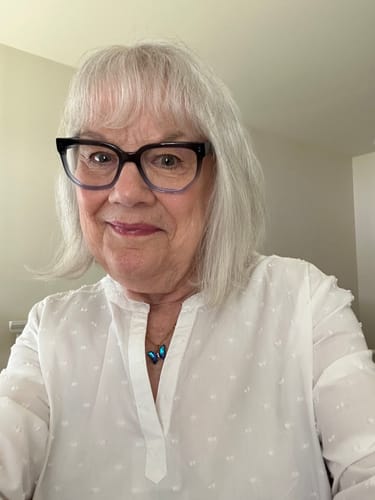 Customer photo review of Color Changing 4 in 1 Foundation