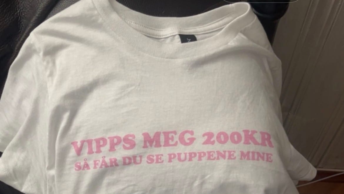 Customer photo review of VIPPS MEG 200KR SÅ FÅR DU SE PUPPENE MINE - DAME T-SKJORTE
