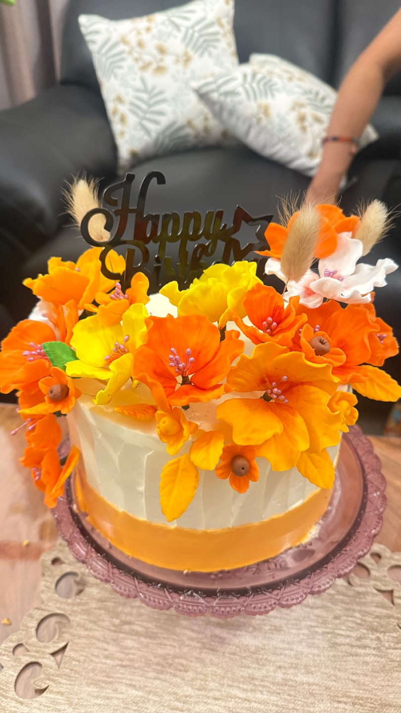 Customer photo review of Peony Floral Cream Cake