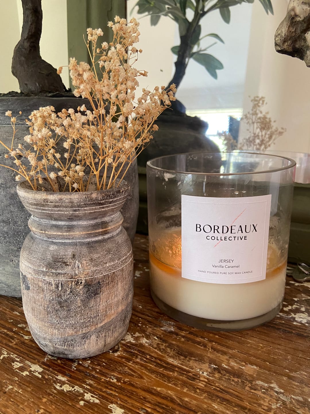 Customer photo review of JERSEY - Vanilla Caramel Medium Deluxe Candle
