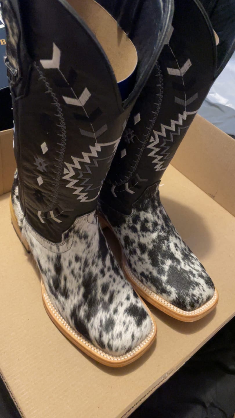 Customer photo review of Genuine Cowhide Boots - Square Toe